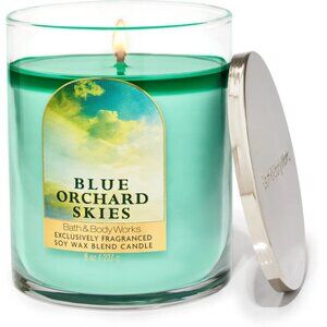 Bath & Body Works Blue Orchard Skies Candle 8oz Retail:$17 NWT
